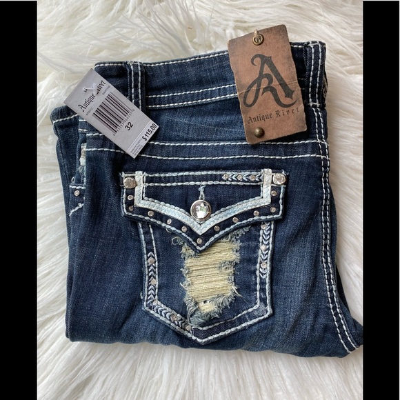 NWT Antique Rivet Martine Bootcut Jeans - Picture 2 of 7